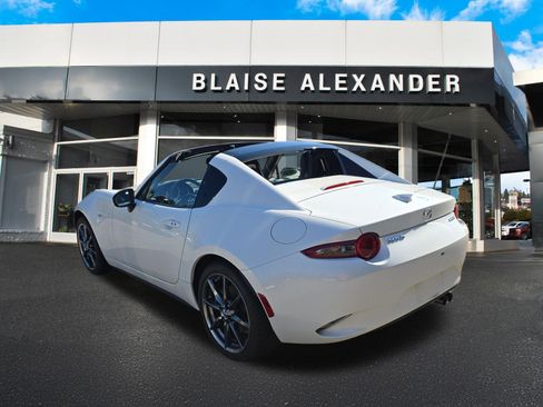 Used 2019 MAZDA MX-5 Miata RF Grand Touring RWD image 5