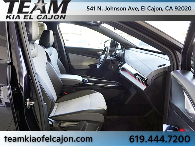 Used 2024 Volkswagen ID.4 2WD image 13