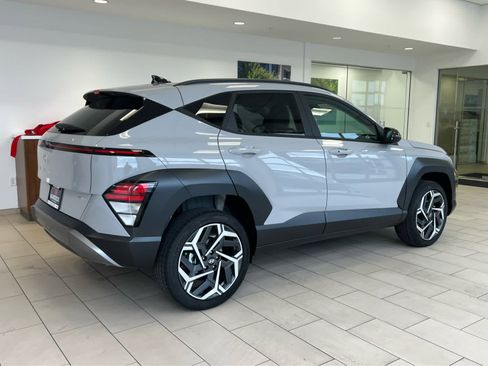 New 2026 Hyundai Kona SEL Premium image 7