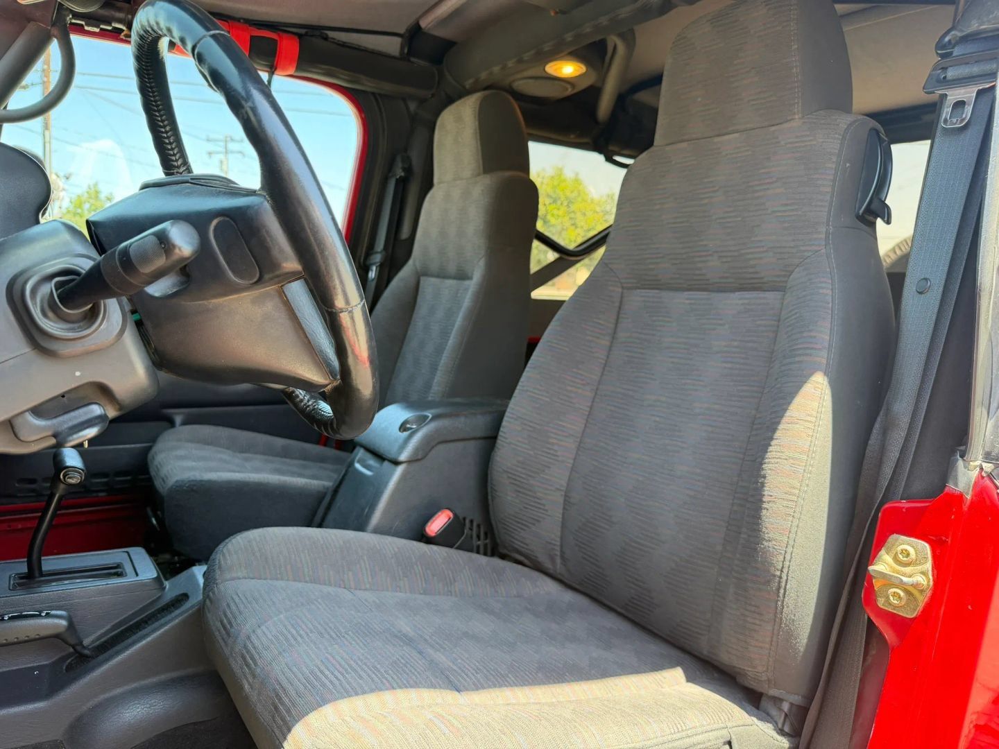 Used 2005 Jeep Wrangler Unlimited Rubicon AWD/4WD image 10
