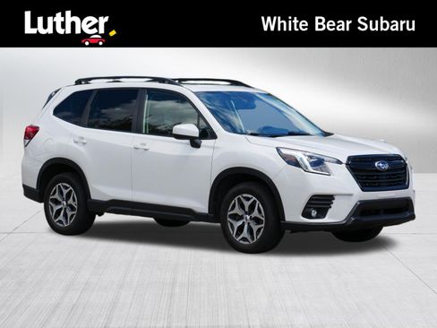 Used 2024 Subaru Forester Premium AWD/4WD image 1