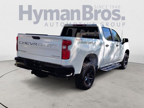 Used 2019 Chevrolet Silverado 1500 Custom Trail Boss w/ Custom Convenience Package image 3