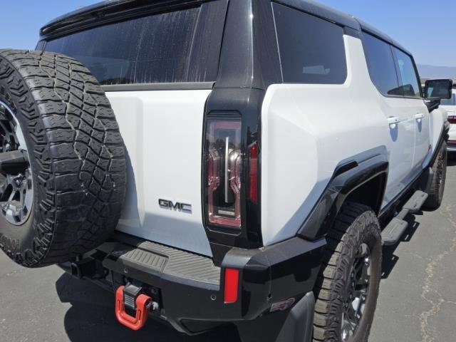 Used 2024 GMC Hummer EV 2X w/ Extreme Off-Road Package AWD/4WD image 5