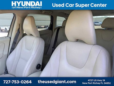 Used 2015 Volvo XC60 T6 Platinum image 7