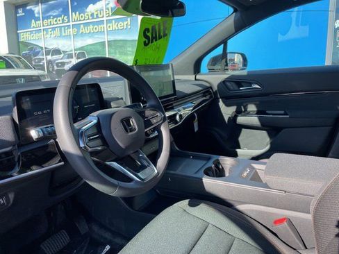 New 2025 Honda Prologue EX image 6