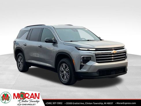 Certified 2024 Chevrolet Traverse LT FWD image 8