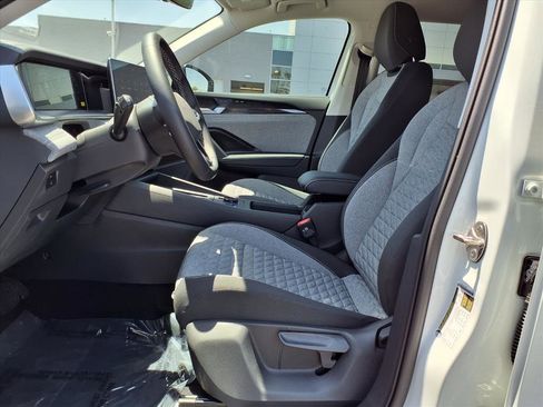 New 2025 Volkswagen Tiguan S image 11