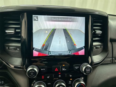 Used 2021 RAM 1500 Big Horn w/ Built-to-serve Edition image 15