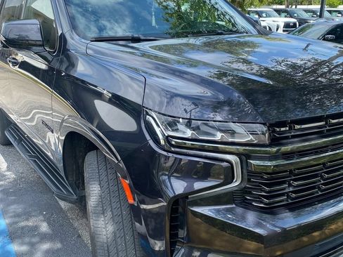 Used 2022 Chevrolet Tahoe RST w/ Luxury Package RWD image 2