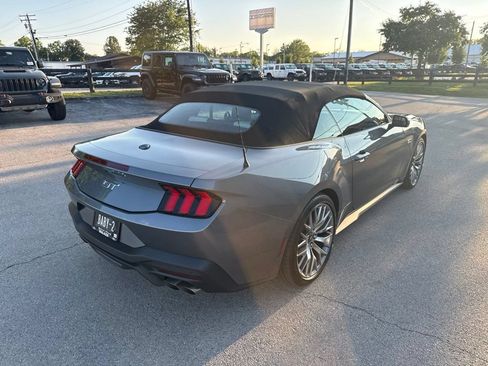 Used 2026 Ford Mustang GT Premium RWD image 3