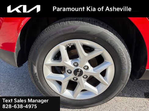 Used 2024 Kia Soul LX w/ Option Group 015 image 30