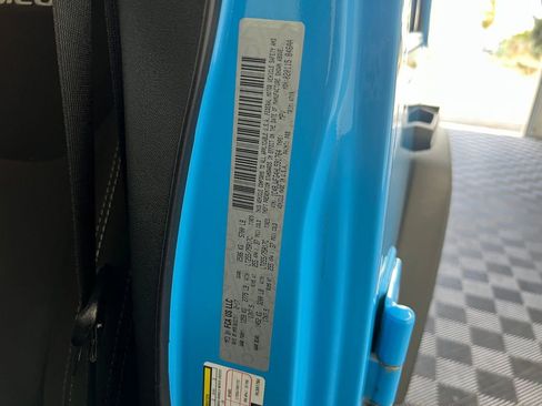 Used 2017 Jeep Wrangler Unlimited Rubicon w/ Cold Weather Group image 18