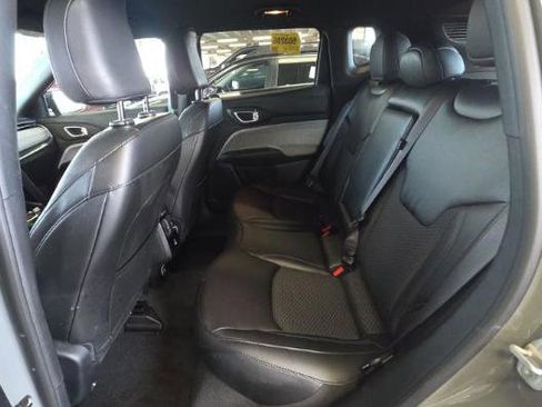 Used 2024 Jeep Compass Latitude w/ Convenience Group image 8