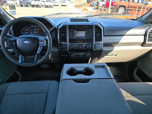 Used 2019 Ford F350 XLT AWD/4WD image 14