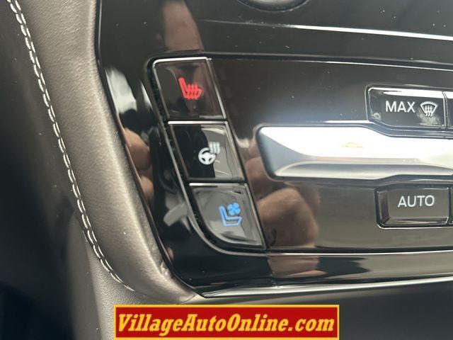 Used 2021 Ford Explorer Platinum w/ Equipment Group 601A AWD/4WD image 23