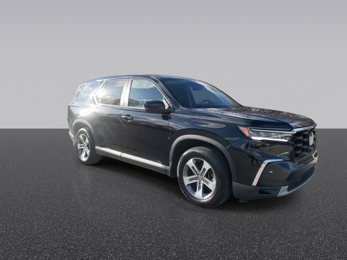 Used 2024 Honda Pilot EX-L image 3