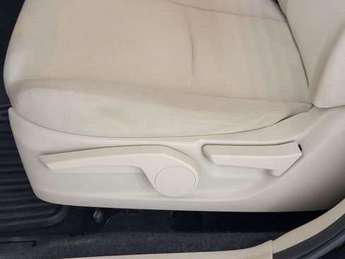 Used 2012 Subaru Impreza 2.0i Premium image 14