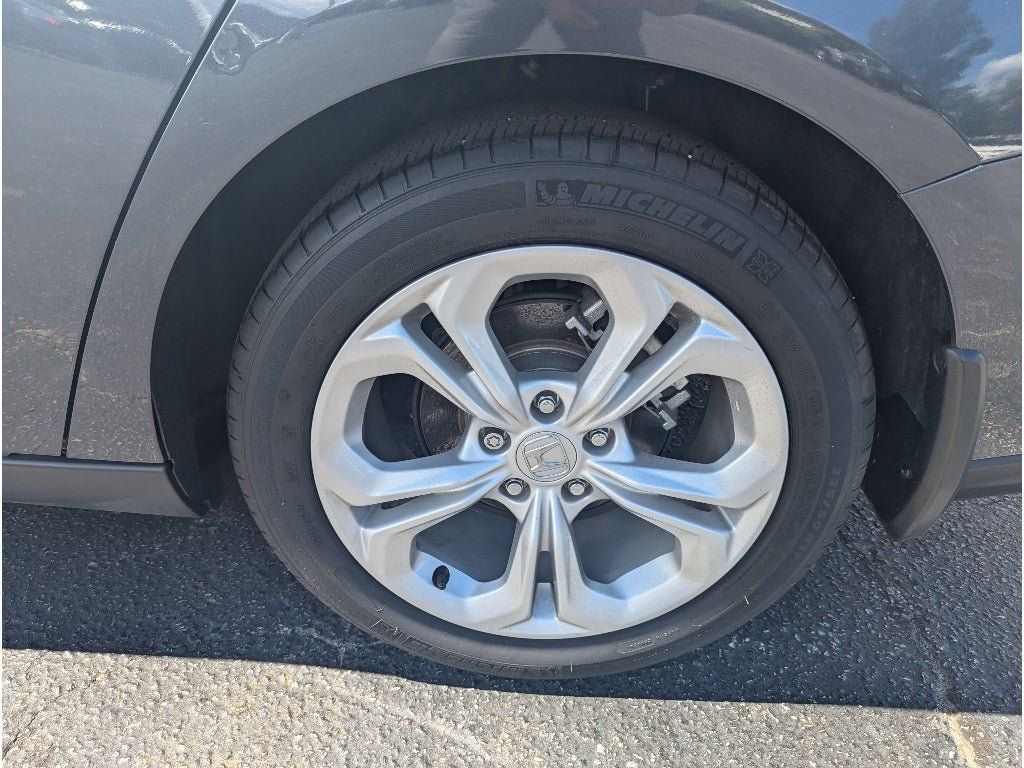 Used 2025 Honda Accord LX image 10