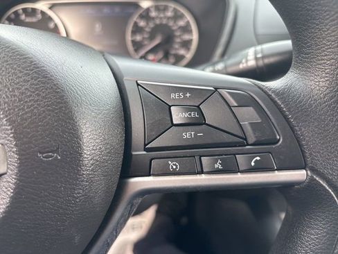 Used 2022 Nissan Altima 2.5 SV FWD image 19