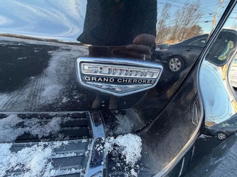 Used 2014 Jeep Grand Cherokee Summit image 18