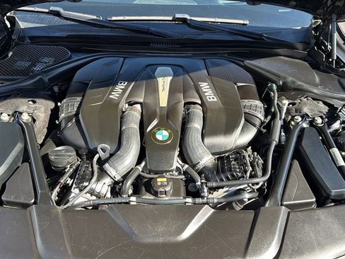 Used 2017 BMW 750i image 73