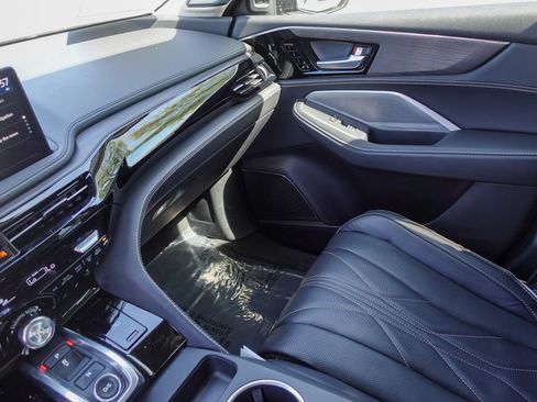 Certified 2025 Acura MDX SH-AWD w/ Advance Package image 20