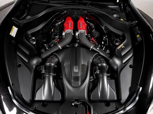 Certified 2024 Ferrari Roma RWD image 15