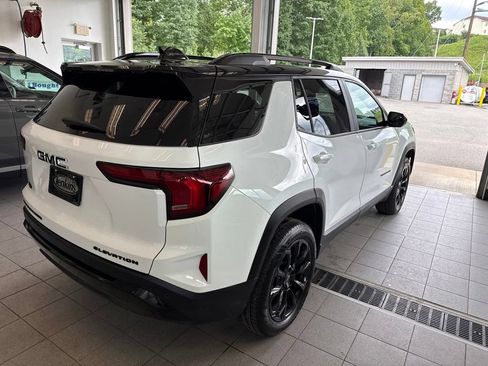 Used 2026 GMC Terrain Elevation w/ Black Edition AWD/4WD image 17