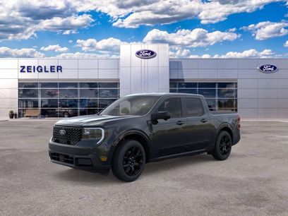New 2025 Ford Maverick Lariat w/ Black Appearance Package