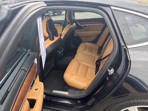 Used 2017 Volvo S90 T6 Inscription w/ Climate Package image 11