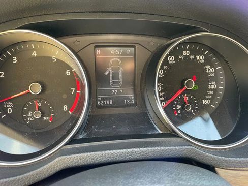 Used 2018 Volkswagen Passat 2.0T SE FWD image 21