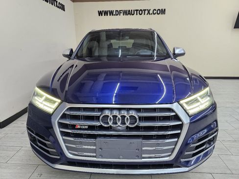 Used 2018 Audi SQ5 Prestige w/ Prestige Package AWD/4WD image 3