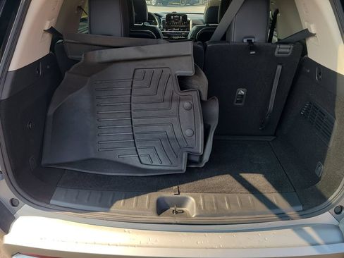 Used 2024 Nissan Pathfinder SL w/ SL Premium Package AWD/4WD image 40