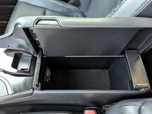 Used 2020 Lexus UX 250h w/ Premium Package image 24