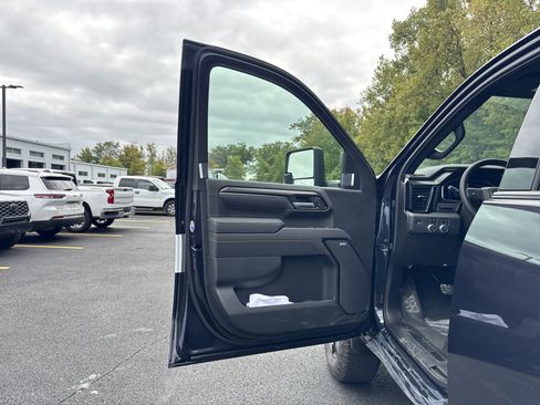 New 2026 GMC Sierra 3500 AT4 w/ AT4 Premium Plus Package image 11