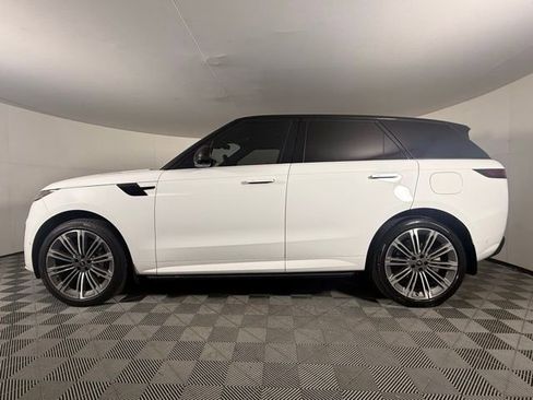 New 2025 Land Rover Range Rover Sport Dynamic SE AWD/4WD image 3
