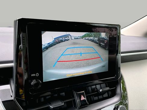 Certified 2025 Toyota Corolla LE FWD image 27