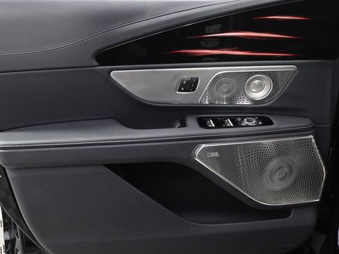 New 2026 Lincoln Nautilus Reserve image 22