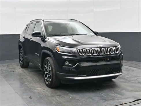 New 2026 Jeep Compass Limited w/ Mopar Graphics Package image 10