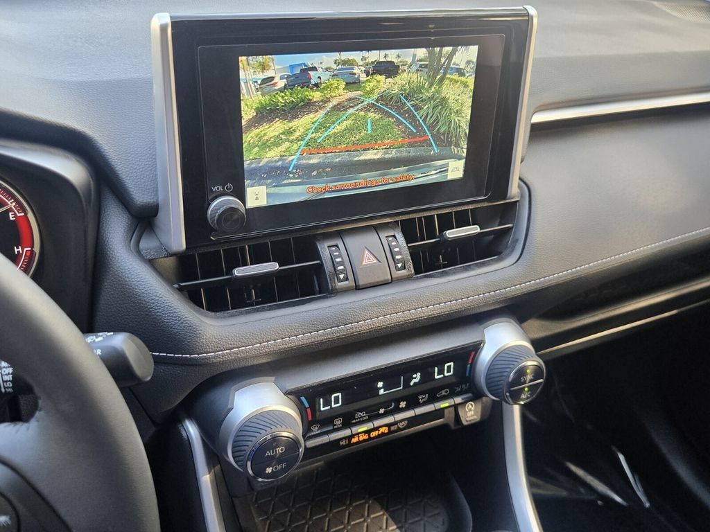 Used 2025 Toyota RAV4 XLE Premium FWD image 20