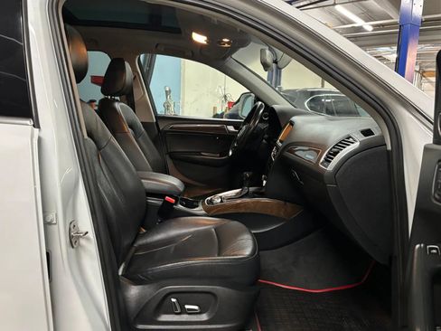 Used 2016 Audi Q5 2.0T Premium Plus w/ Technology Package image 18