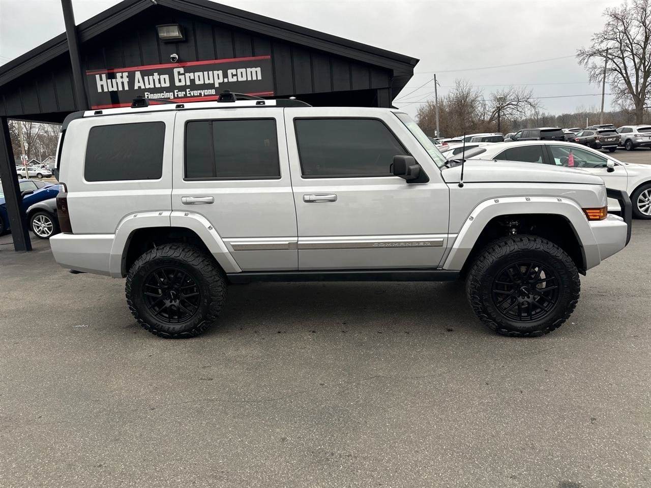 Used 2006 Jeep Commander Limited AWD/4WD image 5