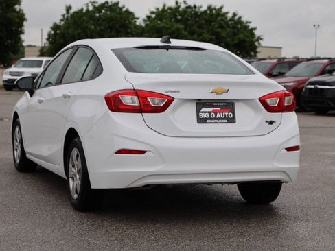 Used 2016 Chevrolet Cruze LS FWD image 11