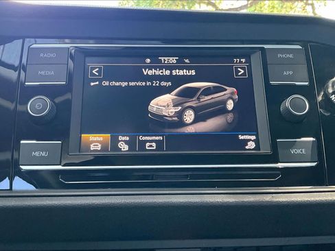 Used 2021 Volkswagen Jetta SE FWD image 36
