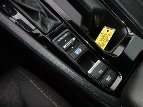 Used 2023 Honda Accord Sport image 25