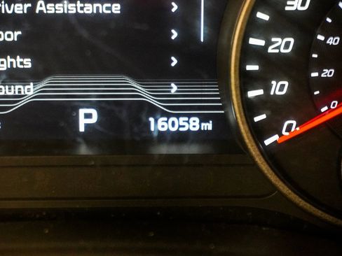 Used 2019 Kia Stinger GT2 image 38