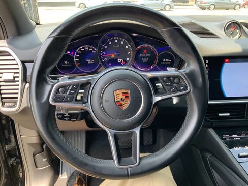 Used 2019 Porsche Cayenne AWD/4WD image 15