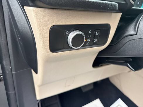Used 2020 Ford Escape SE AWD/4WD image 26