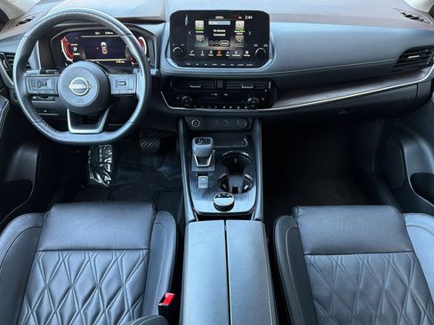 Used 2023 Nissan Rogue Platinum w/ Platinum Premium Package image 16