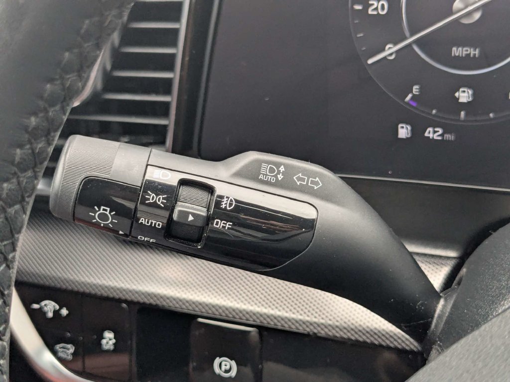 Used 2024 Kia Sportage SX FWD image 33